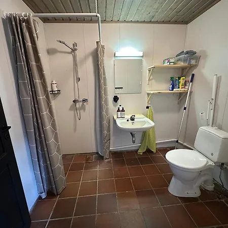 5 Person In Tvindlog Leilighet Kvinlog